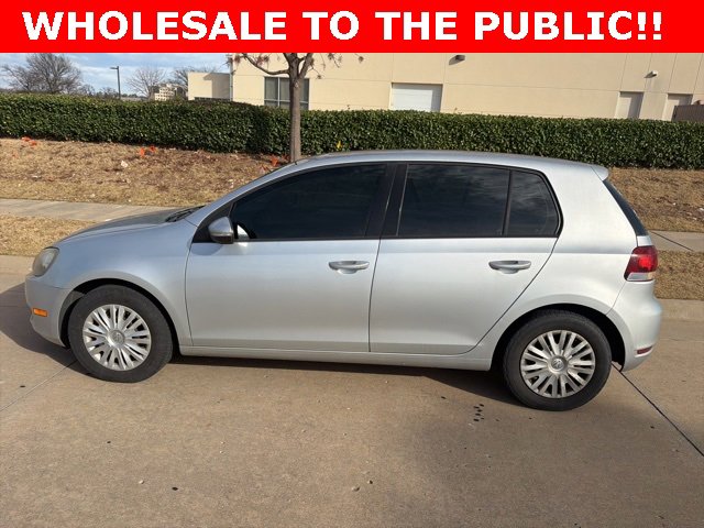 Used 2011 Volkswagen Golf 4-Door image 6