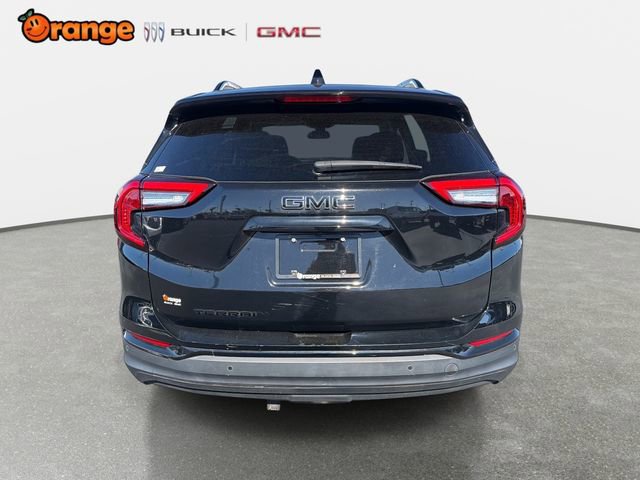 Used 2023 GMC Terrain SLE w/ Driver Convenience Package image 4