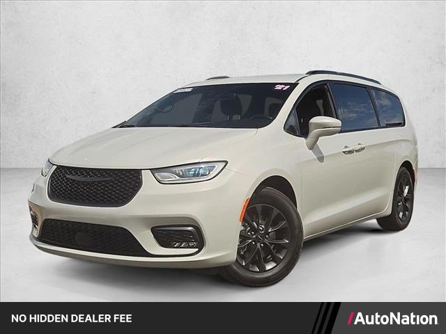Used 2021 Chrysler Pacifica Touring FWD image 1