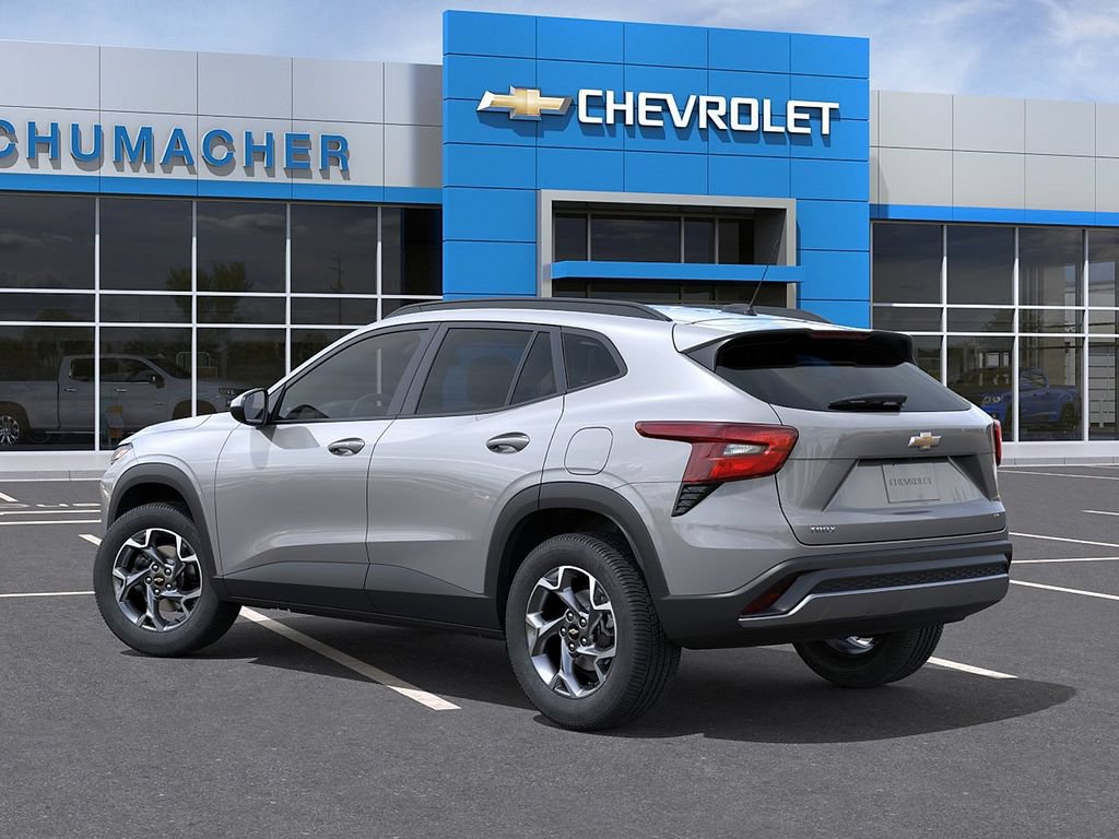 New 2026 Chevrolet Trax LT w/ Driver Confidence Package FWD image 3