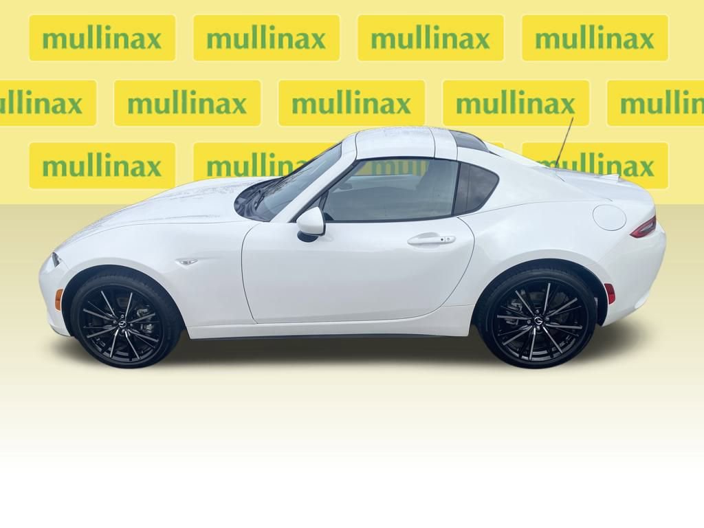 Used 2024 MAZDA MX-5 Miata RF Grand Touring w/ Weather Package image 11