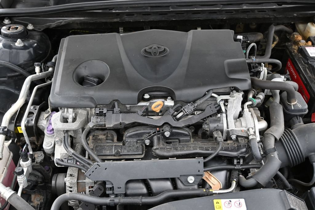 Used 2018 Toyota Camry LE FWD image 36