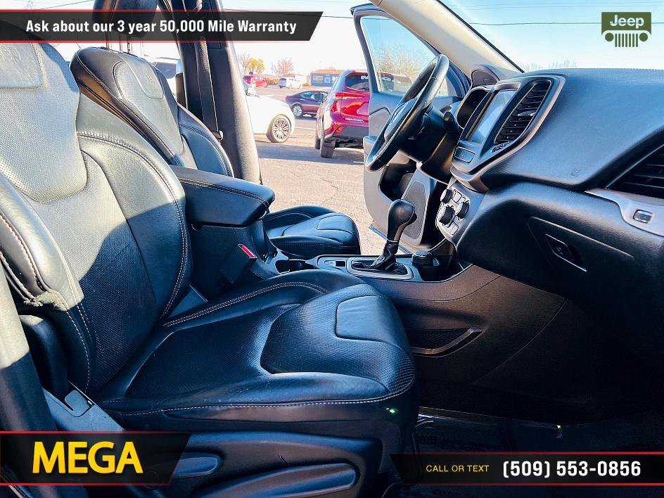 Used 2017 Jeep Cherokee Limited w/ Luxury Group image 19