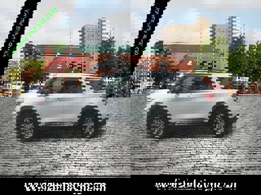 Used 2021 Ford Explorer XLT w/ Class III Trailer Tow Package image 1