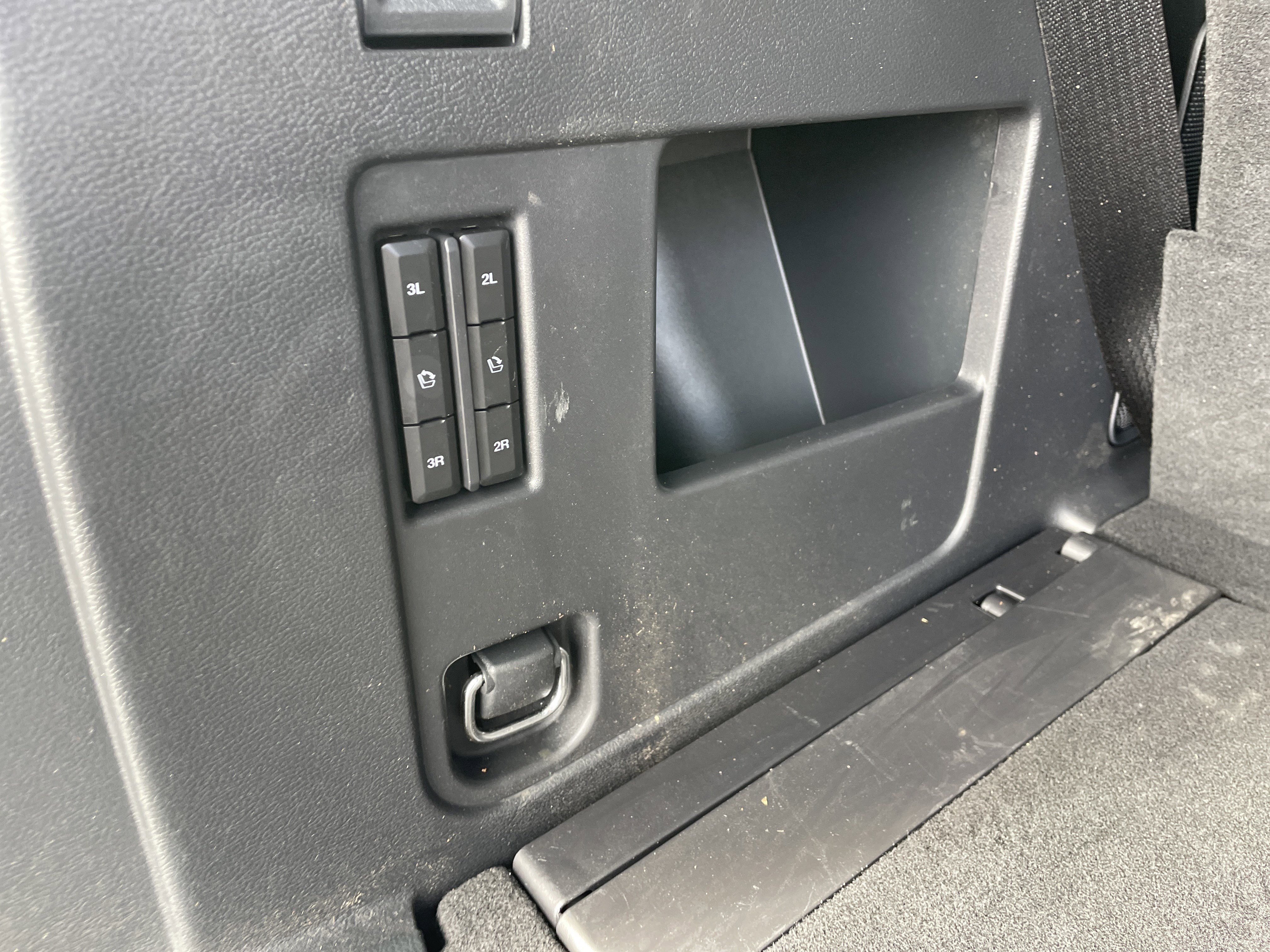 Used 2024 Ford Expedition Platinum image 17