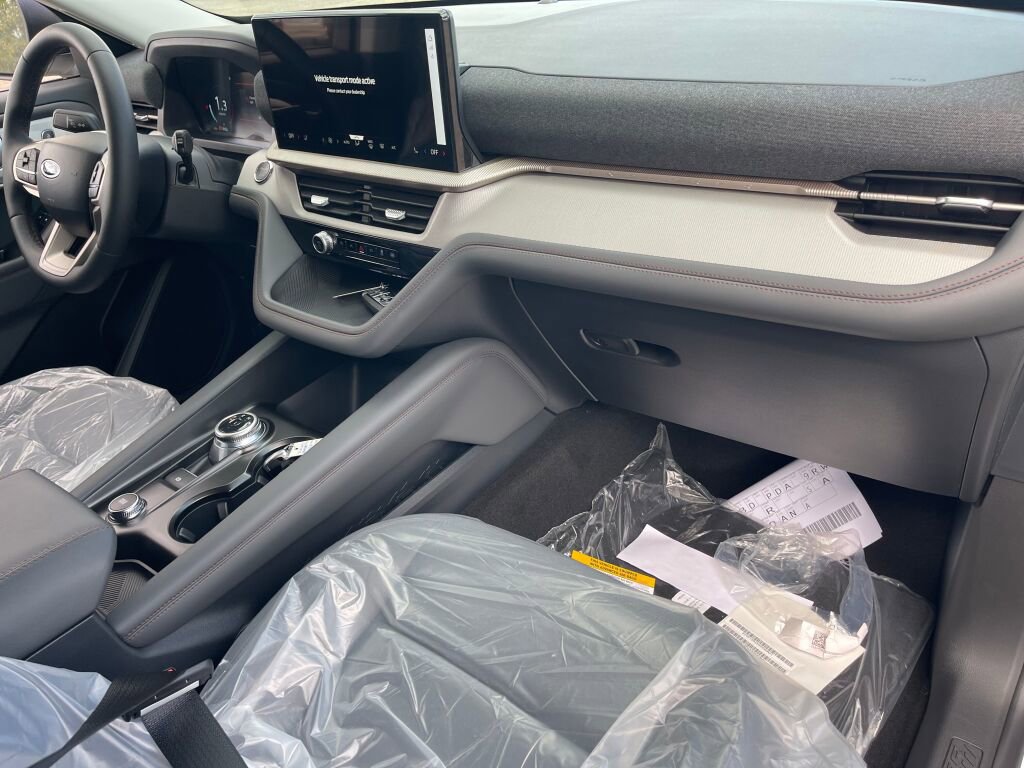 New 2026 Ford Explorer Active image 15