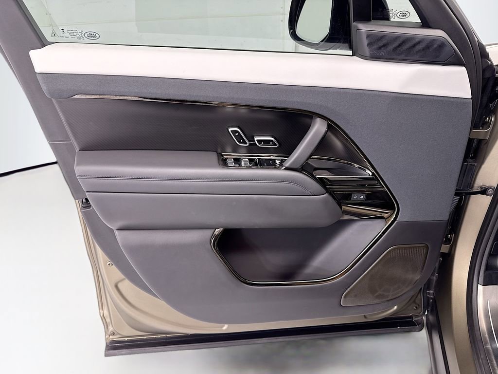 Used 2024 Land Rover Range Rover Sport SV Edition One Carbon Bronze image 23