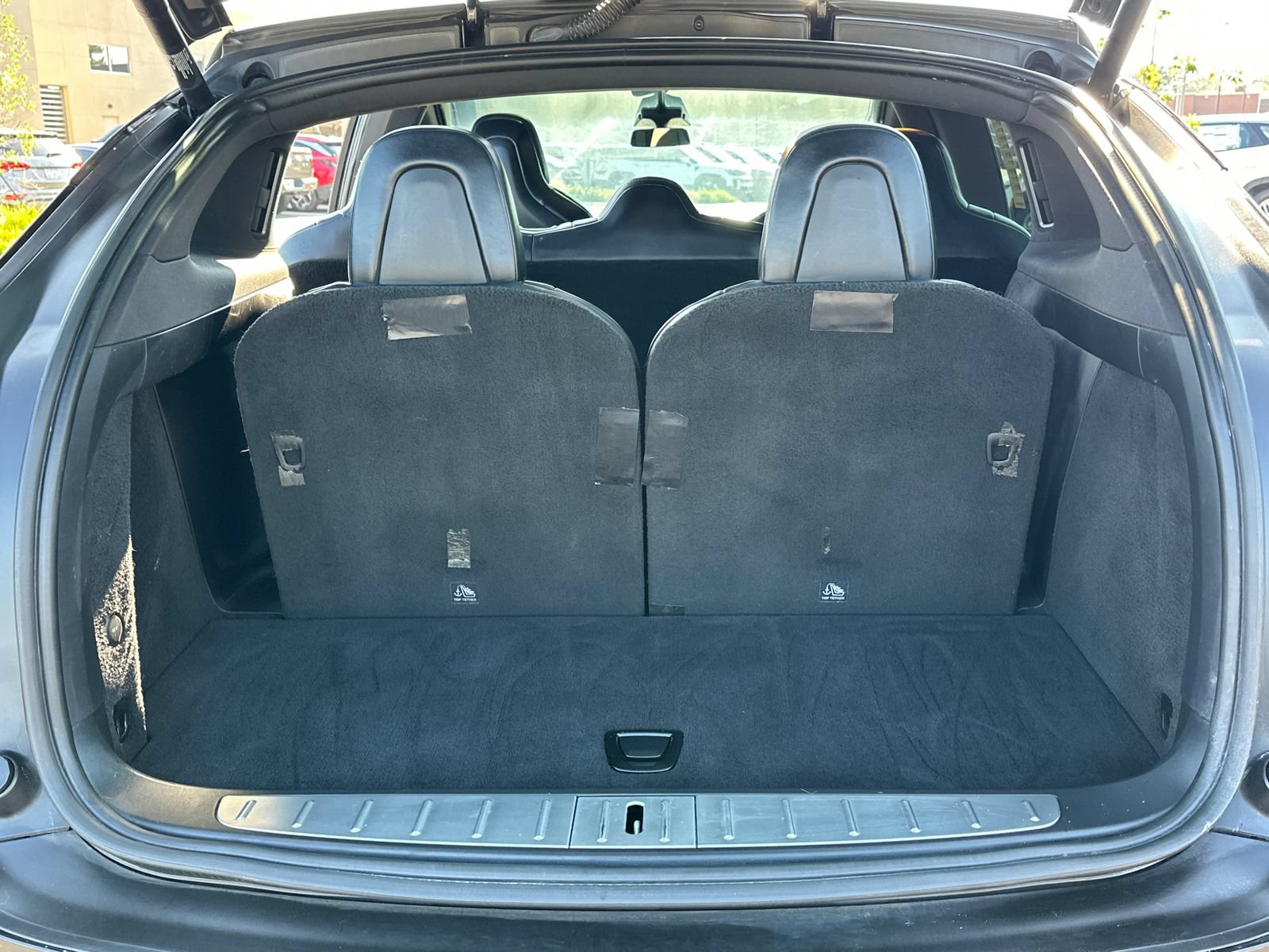 Used 2018 Tesla Model X 75D AWD/4WD image 17
