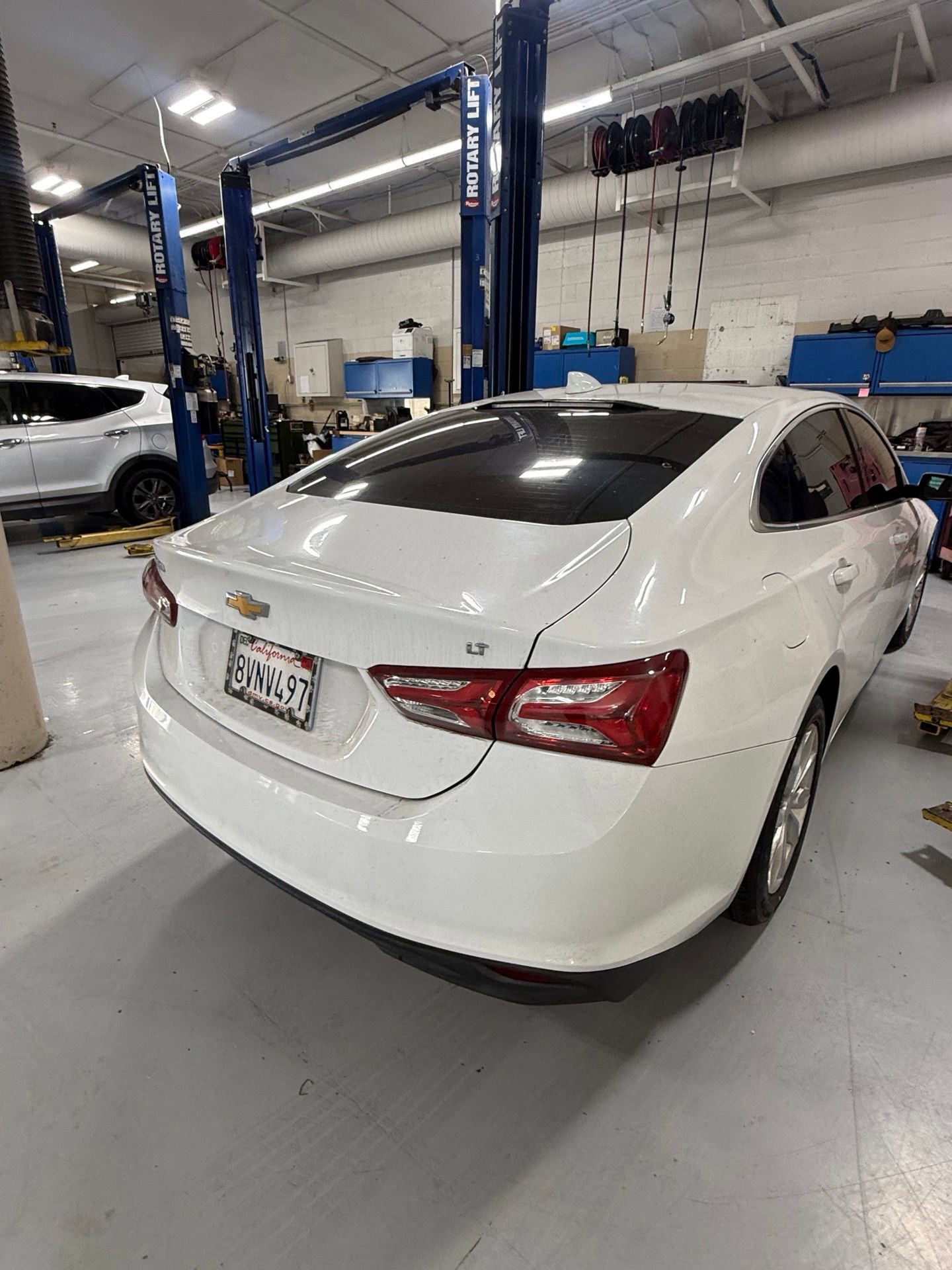 Used 2019 Chevrolet Malibu LT FWD image 3