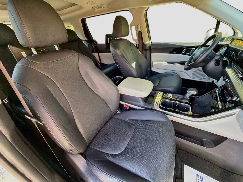 Used 2024 Kia Carnival SX Prestige FWD image 34