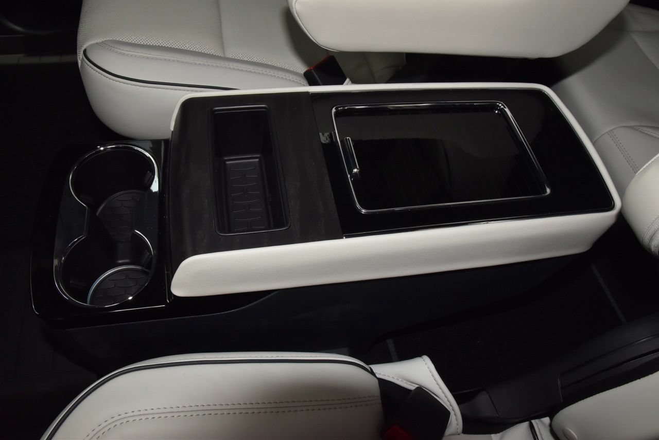 New 2026 Lincoln Aviator Black Label w/ Jet Appearance Package AWD/4WD image 20