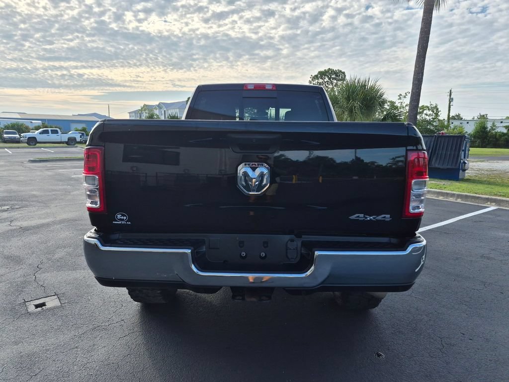 Used 2024 RAM 2500 Tradesman w/ Chrome Appearance Group AWD/4WD image 7