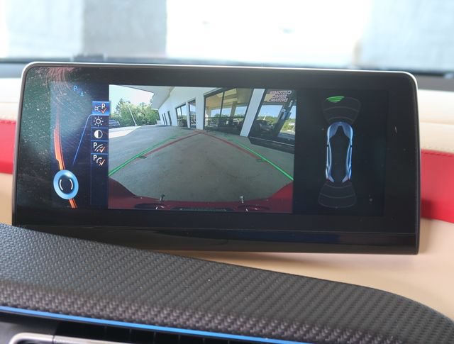 Used 2017 BMW i8 AWD/4WD image 28