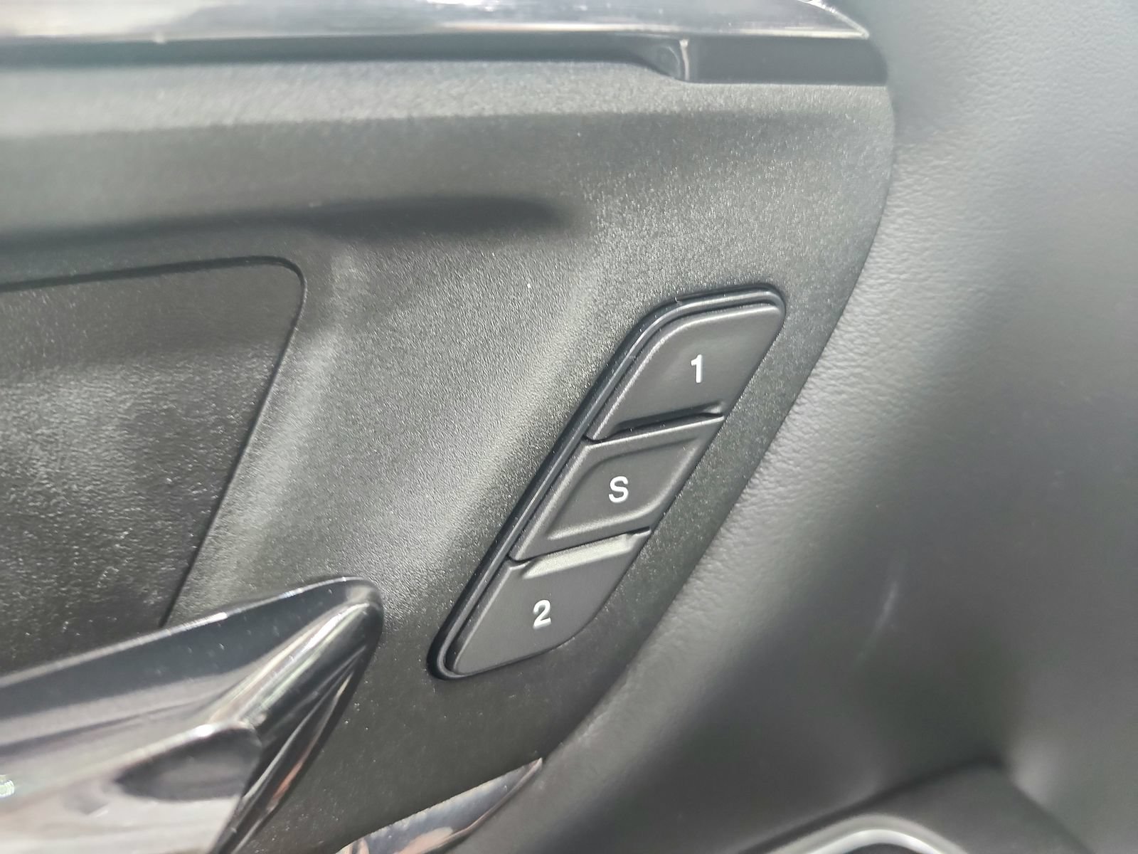 Used 2023 RAM 1500 Limited w/ Body Color Bumper Group AWD/4WD image 21