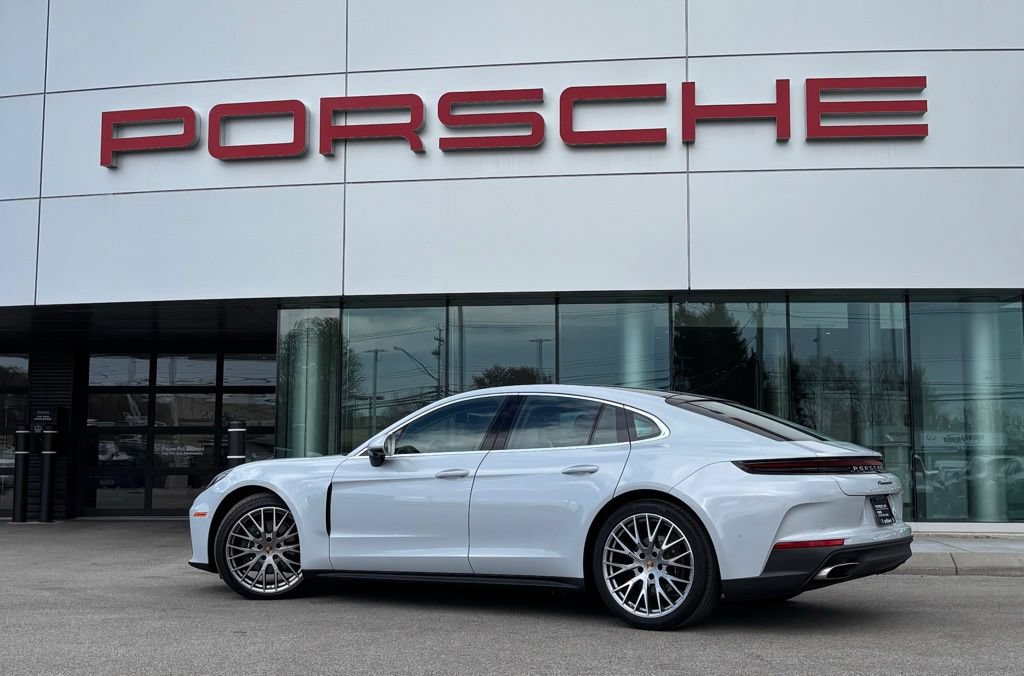 Certified 2025 Porsche Panamera 4 AWD/4WD image 3
