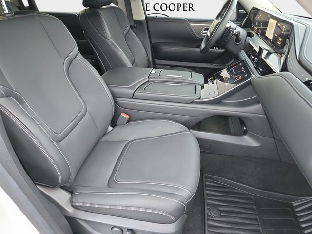 Certified 2025 INFINITI QX80 Pure image 10