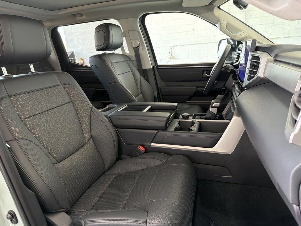 Used 2024 Toyota Tundra Limited image 28