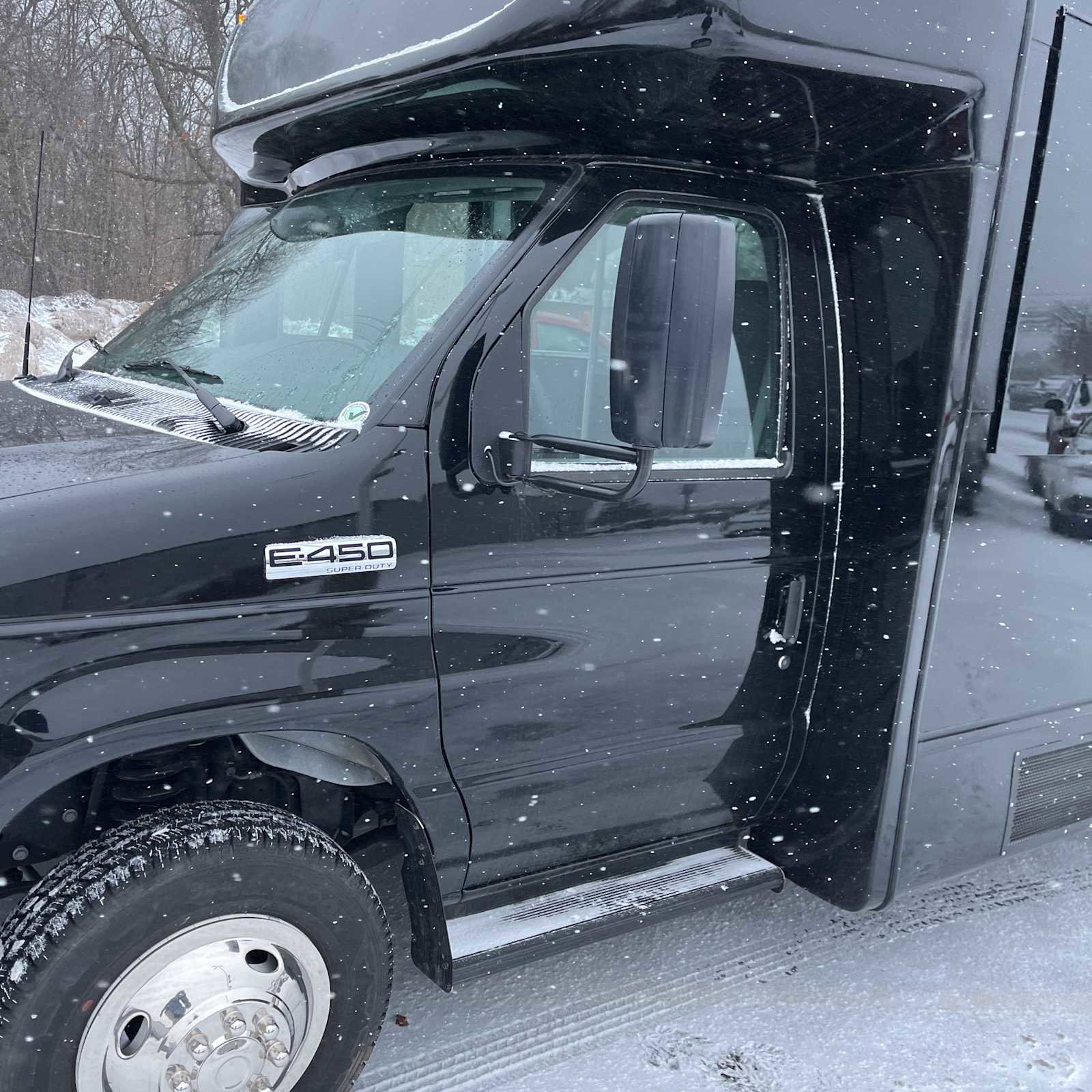 Used 2025 Ford E-450 and Econoline 450 Super Duty w/ Shuttle Bus Prep Package image 8