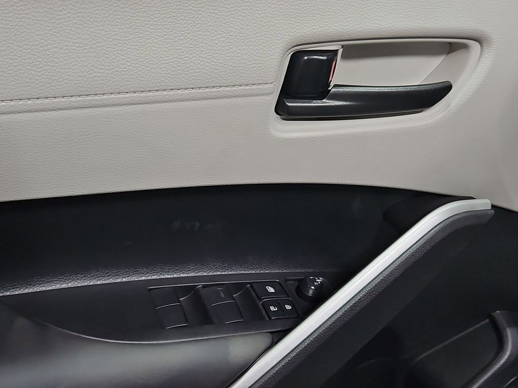 New 2026 Toyota Corolla Cross L image 11