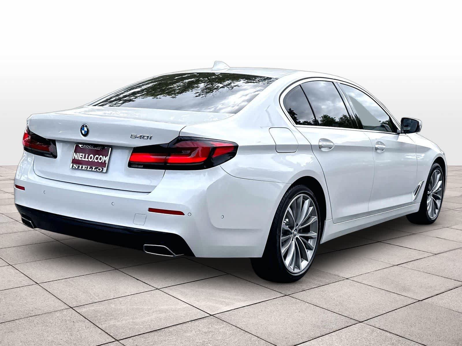 Used 2021 BMW 540i RWD image 16