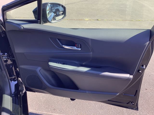 Used 2025 Toyota Prius XSE image 36