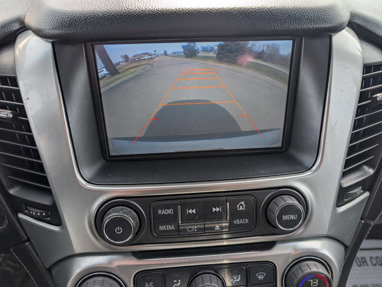 Used 2015 Chevrolet Suburban LT image 21