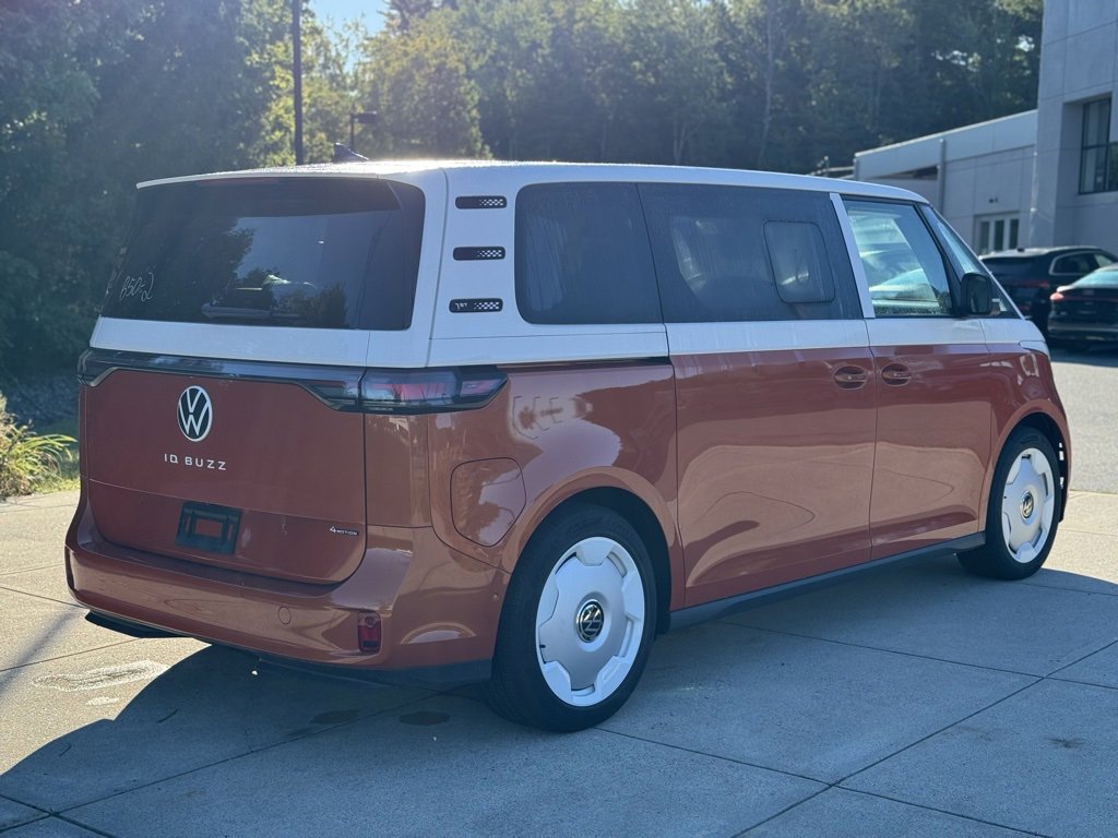 New 2025 Volkswagen ID. Buzz 1st Edition image 8