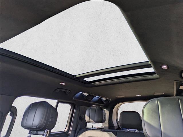 Certified 2025 Land Rover Defender 110 X AWD/4WD image 17