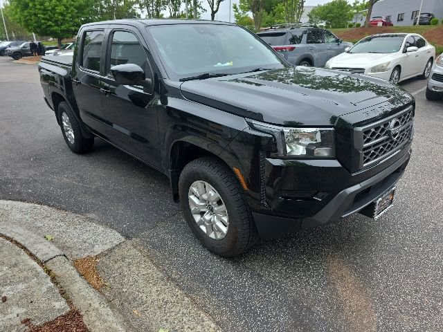 Certified 2022 Nissan Frontier SV w/ Technology Package AWD/4WD image 3
