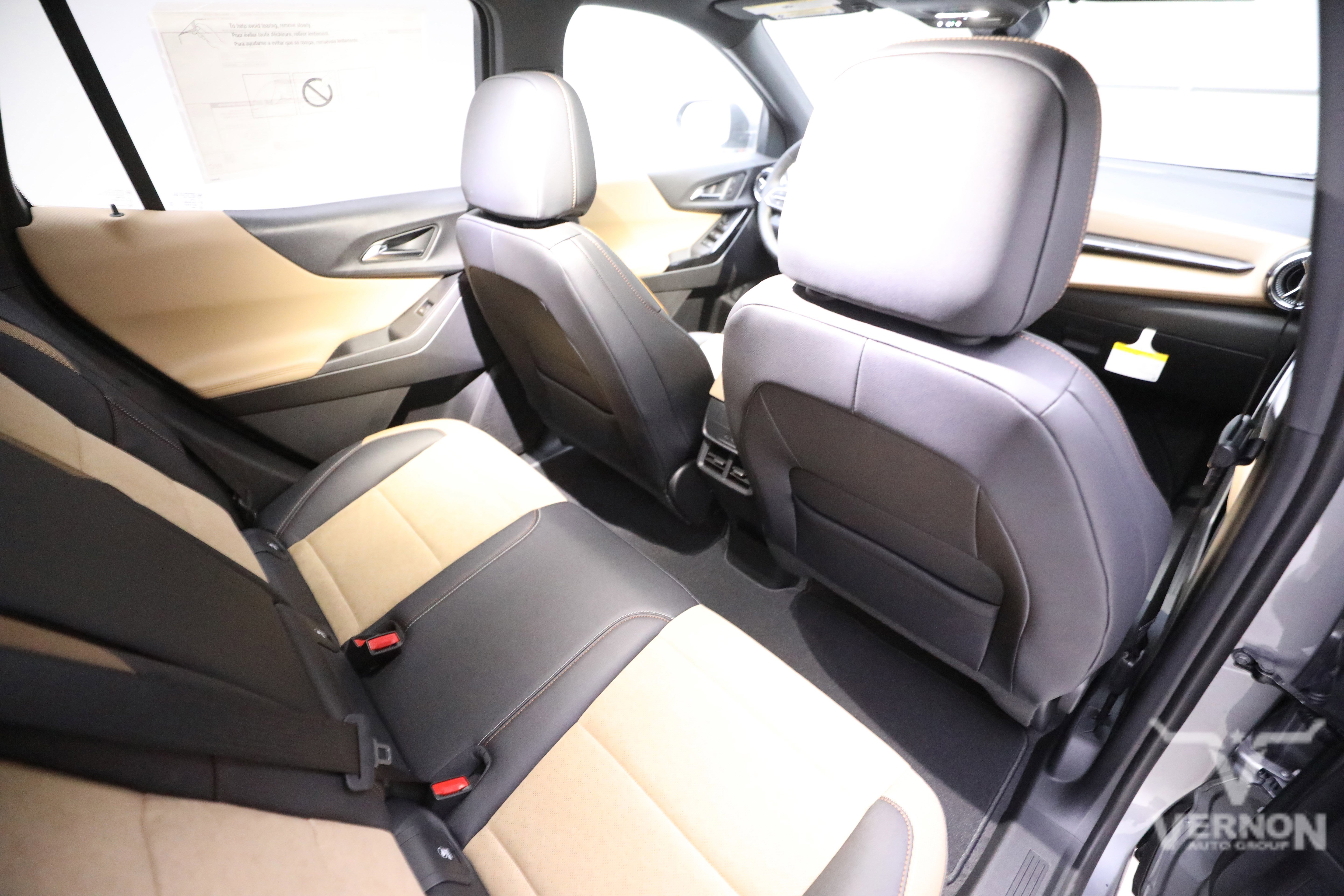 New 2026 Chevrolet Equinox ACTIV w/ Safety and Technology Package image 12