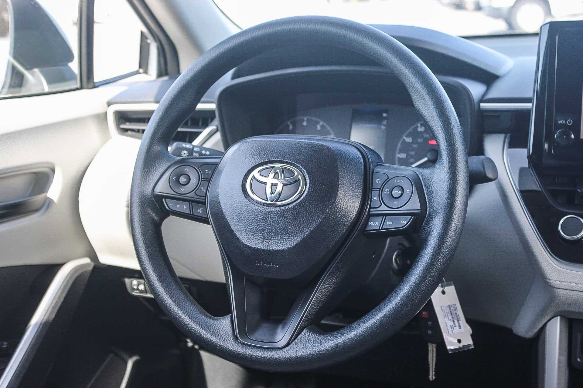 Certified 2025 Toyota Corolla Cross L FWD image 16