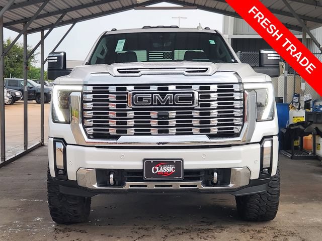 Used 2024 GMC Sierra 2500 Denali w/ Denali Reserve Package AWD/4WD image 2