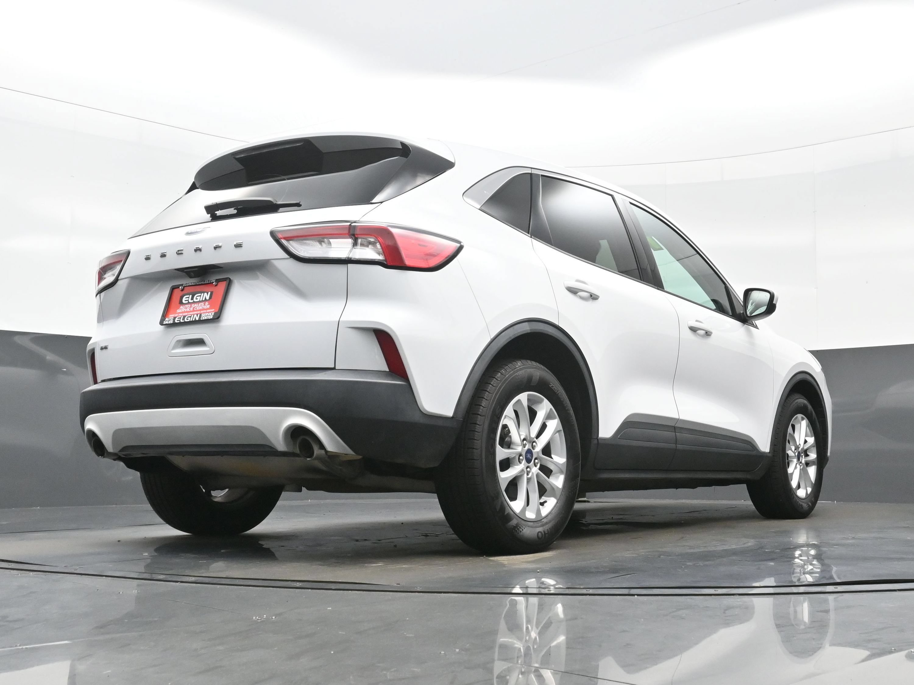 Used 2021 Ford Escape SE w/ Convenience Package FWD image 29