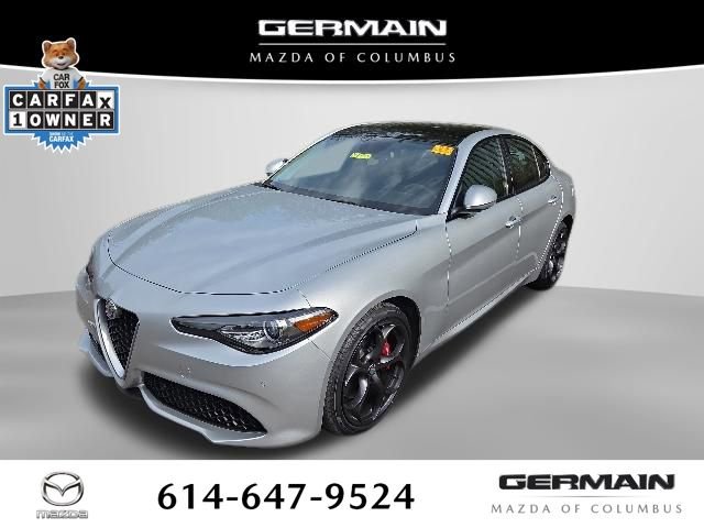 Used 2018 Alfa Romeo Giulia Ti Sport w/ Quick Order Package 22S Sport AWD/4WD image 5