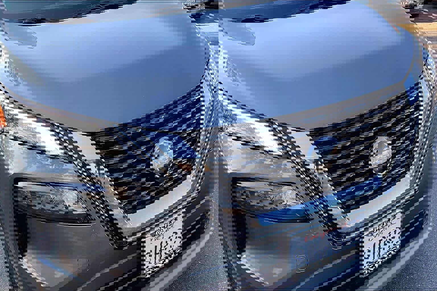 Used 2023 Nissan Rogue S image 31