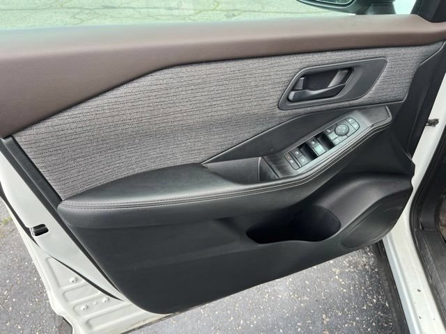 Used 2021 Nissan Rogue S FWD image 6