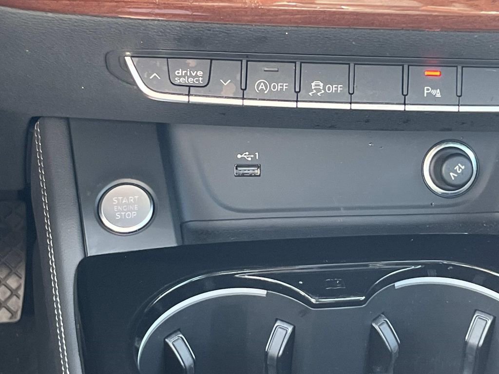 Used 2021 Audi A4 2.0T Premium Plus w/ Premium Plus Package AWD/4WD image 33