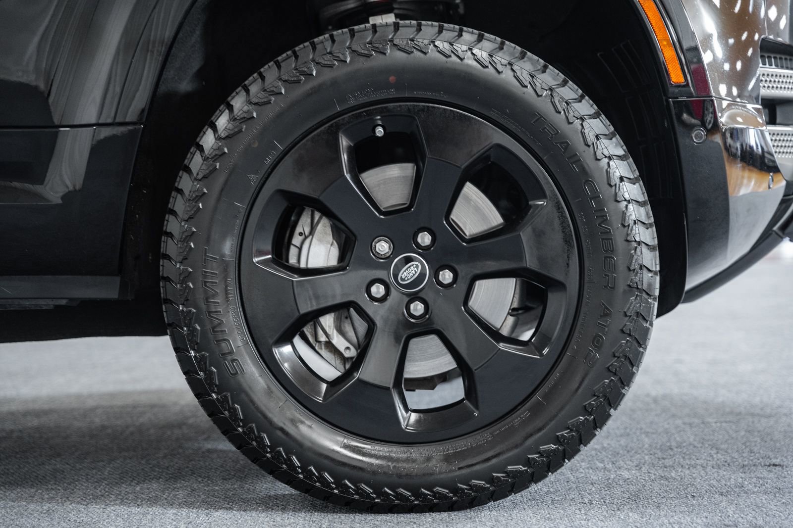 Used 2022 Land Rover Defender 110 X-Dynamic HSE AWD/4WD image 22