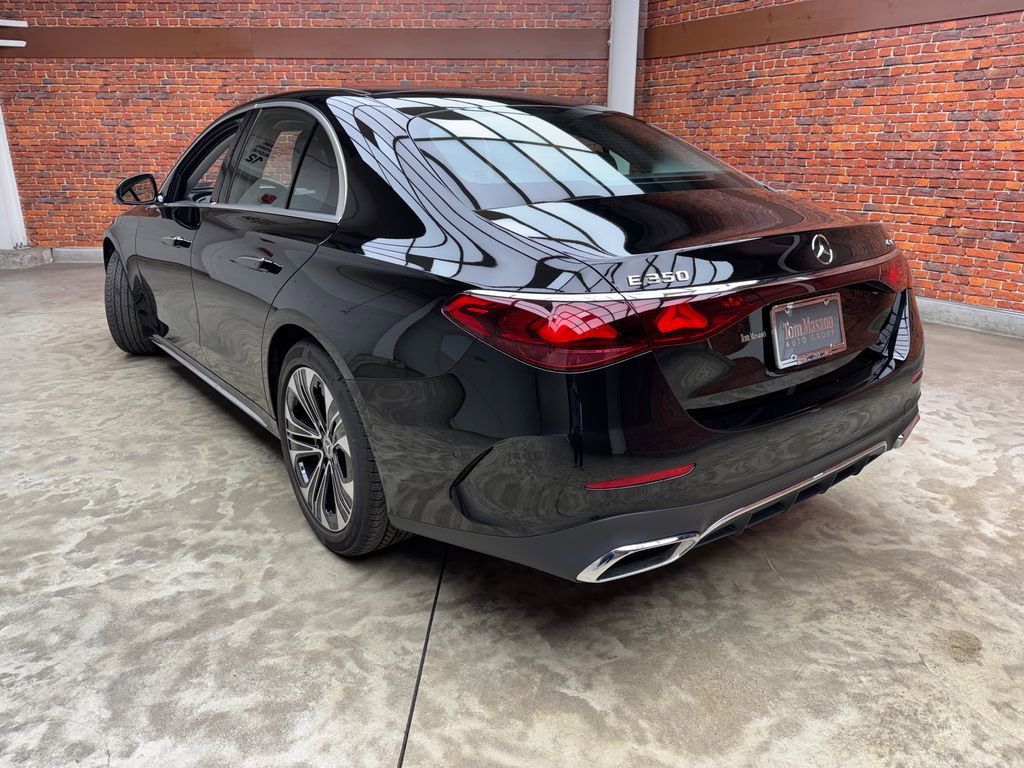 Used 2026 Mercedes-Benz E 350 4MATIC Sedan image 2