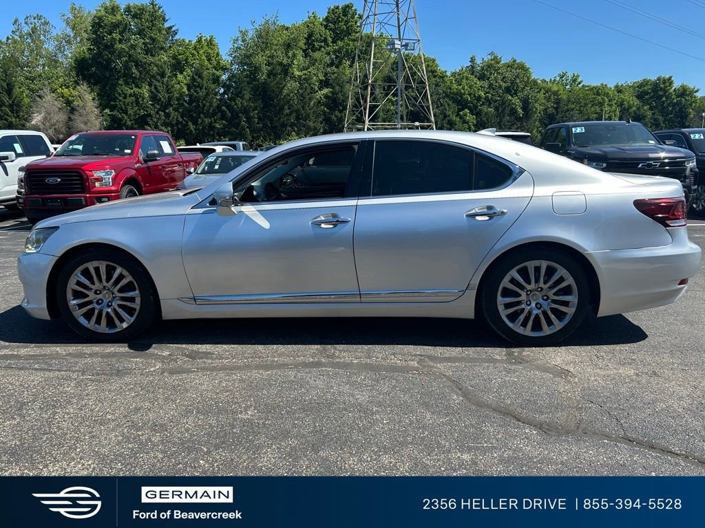 Used 2014 Lexus LS 460 w/ Comfort Package RWD image 5