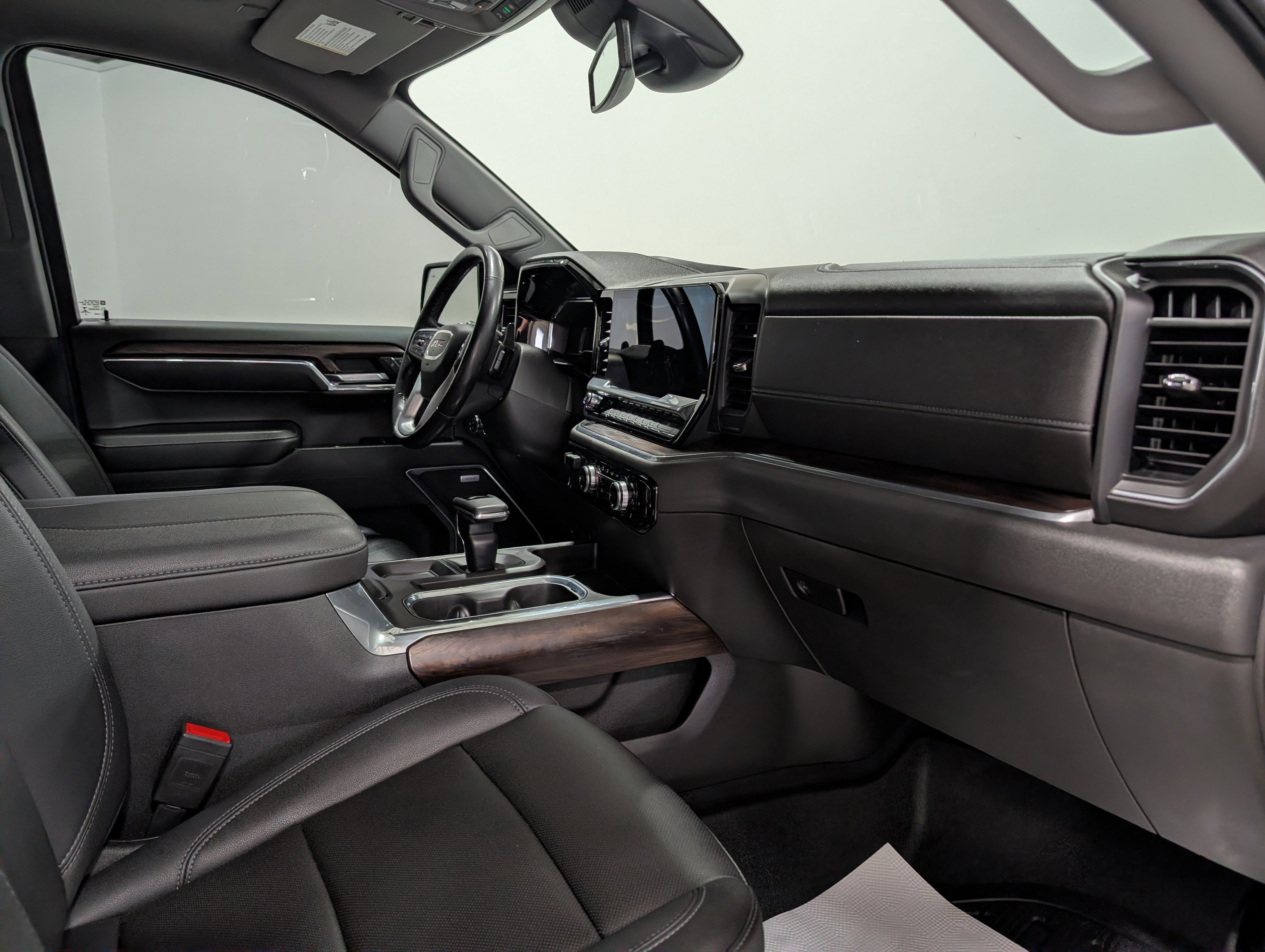 Used 2023 GMC Sierra 1500 SLT w/ SLT Premium Plus Package image 20