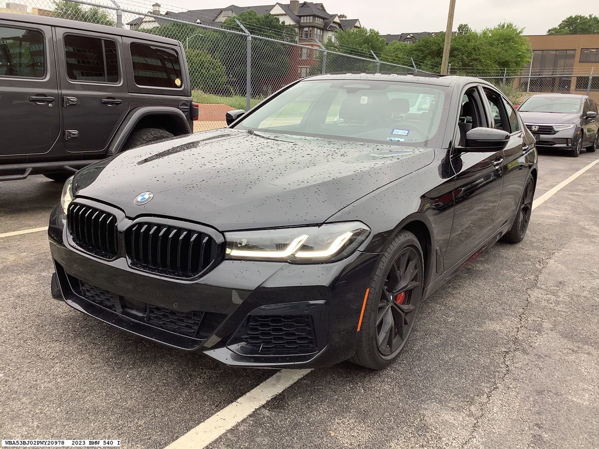 Used 2023 BMW 540i w/ Executive Package RWD image 5