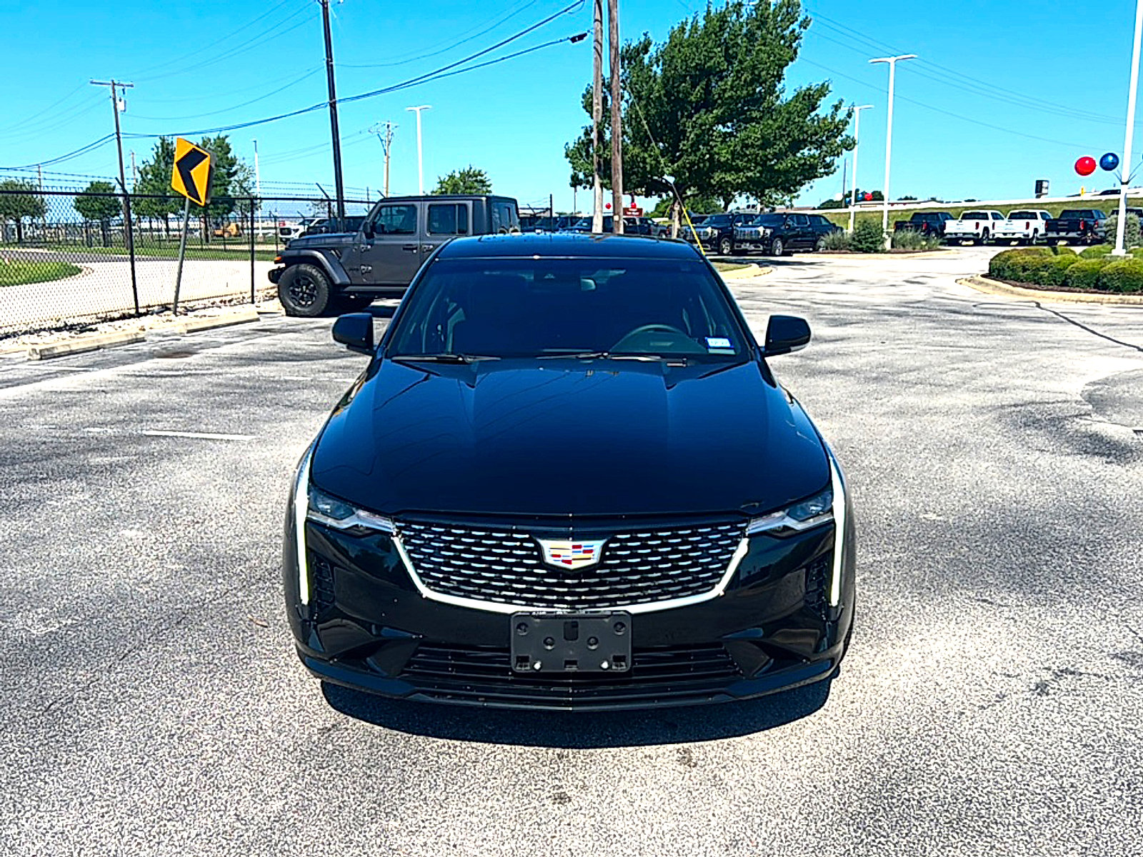 Used 2026 Cadillac CT4 Luxury AWD/4WD image 3