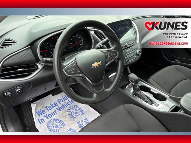 Used 2025 Chevrolet Malibu LT FWD image 25