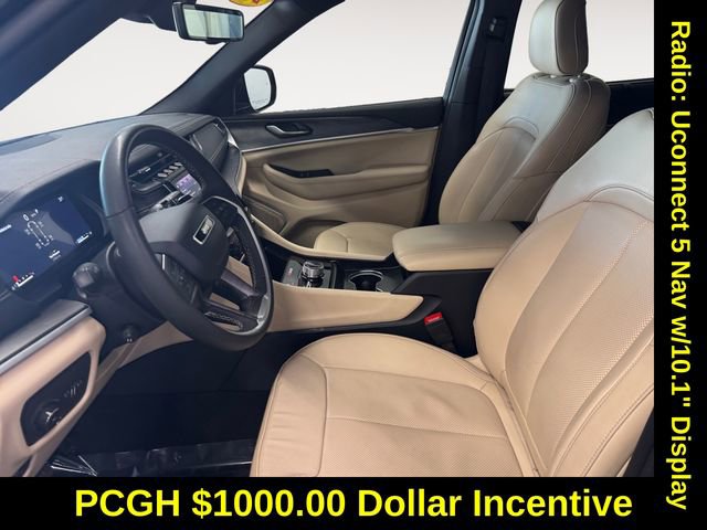 Used 2024 Jeep Grand Cherokee L Limited w/ Luxury Tech Group II image 7