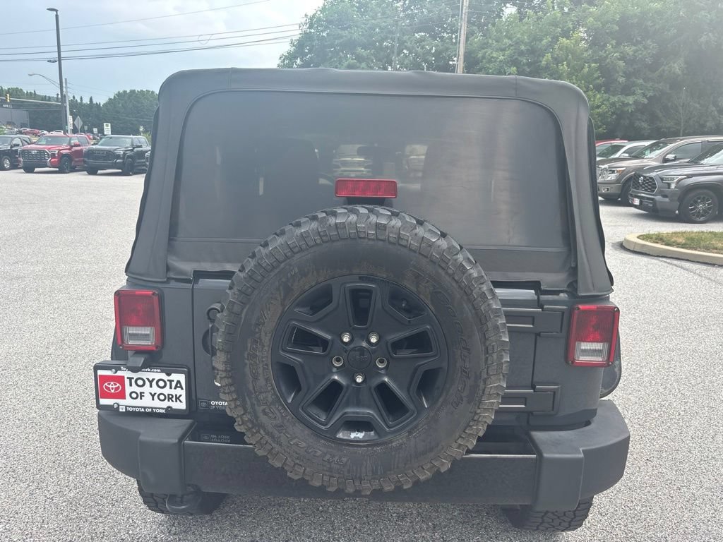 Used 2016 Jeep Wrangler Sport AWD/4WD image 4