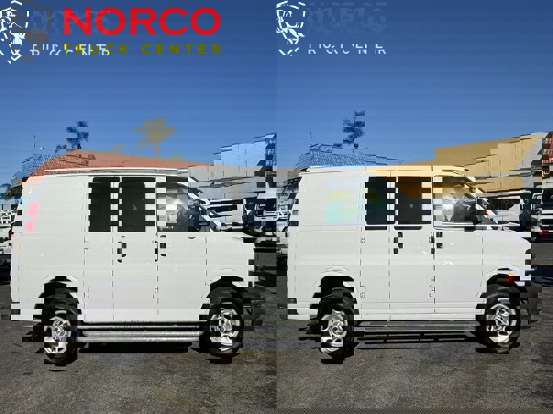 Used 2023 Chevrolet Express 2500 w/ Driver Convenience Package image 1