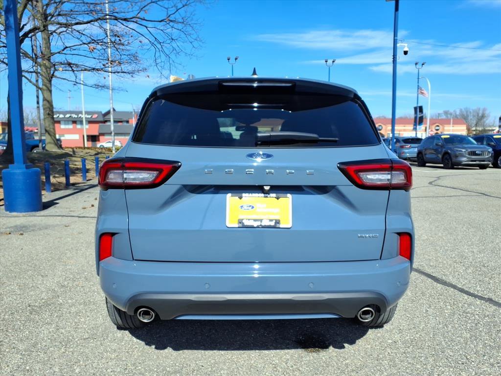 Certified 2024 Ford Escape ST-Line Select w/ Tech Pack #1 image 7