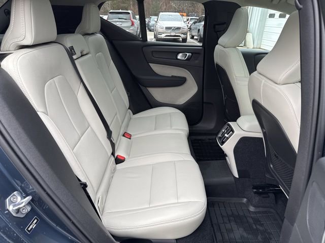 Used 2020 Volvo XC40 T5 Inscription w/ Protection Package Premier image 18