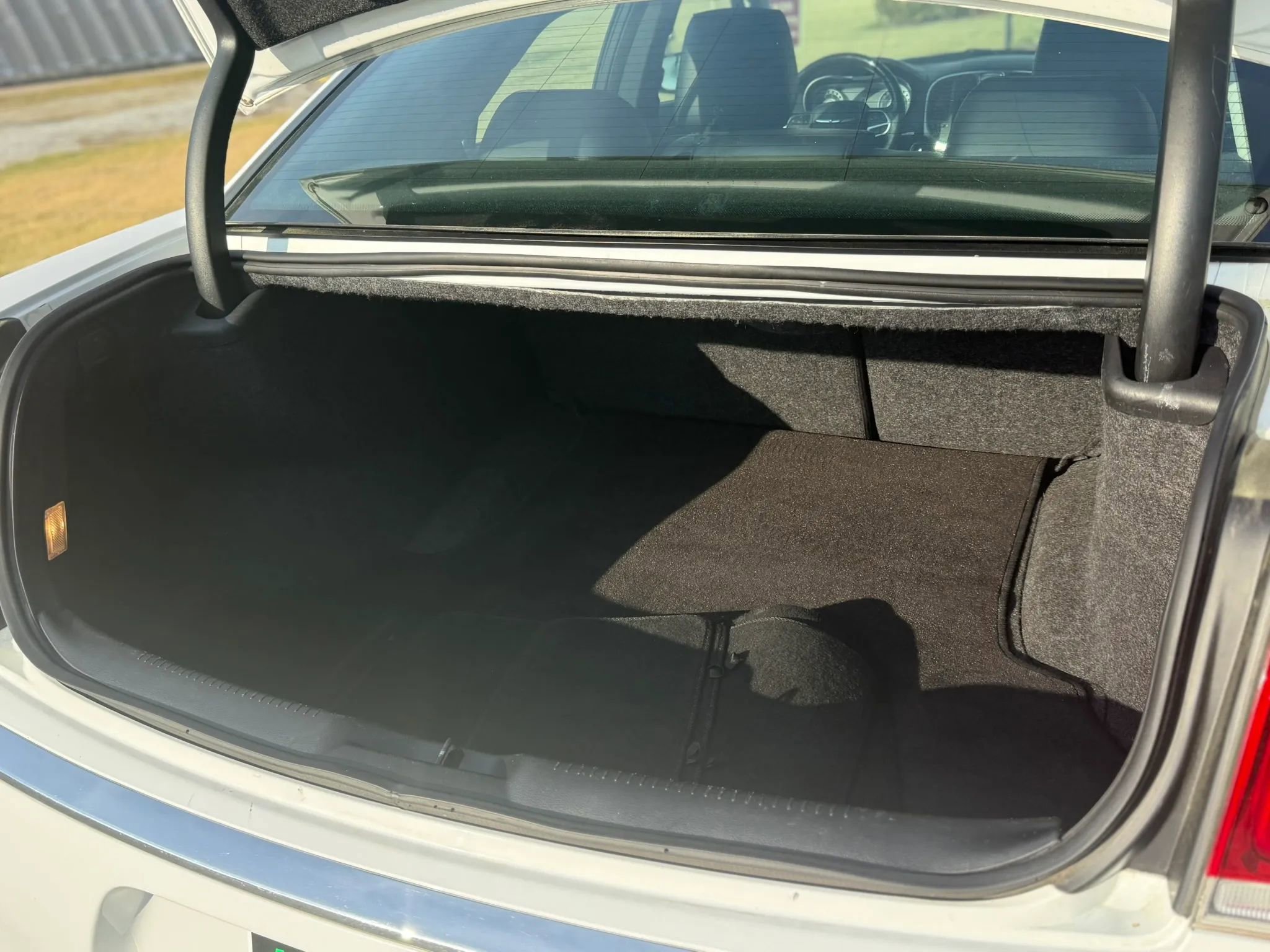 Used 2020 Chrysler 300 Limited image 14